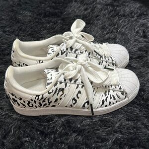 Leopard Superstars